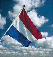 Vlaggen op 27 april, 4 mei en 5 mei