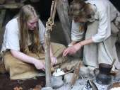 LEVEN EN OVERLEVEN IN PREHISTORIE
