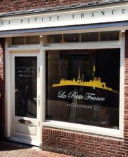 FRANSE DELICATESSENWINKEL